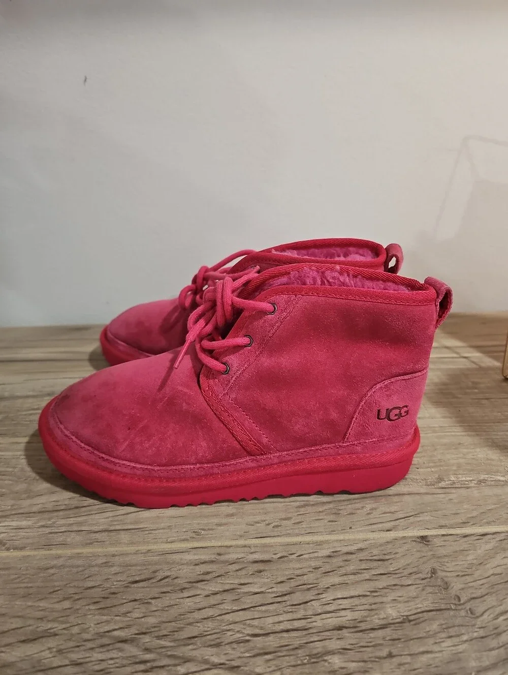 UGG Girls Size 4 Pink Suede Lace-Up Ankle Boots with Cozy Lining